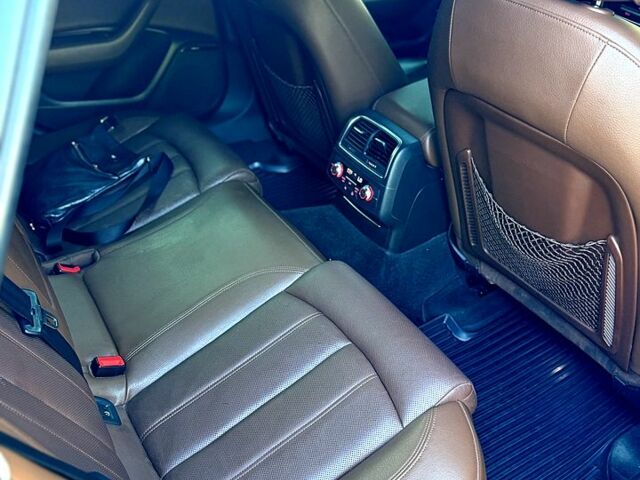 Синий Ауди А6, объемом двигателя 3 л и пробегом 270 тыс. км за 12000 $, фото 7 на Automoto.ua