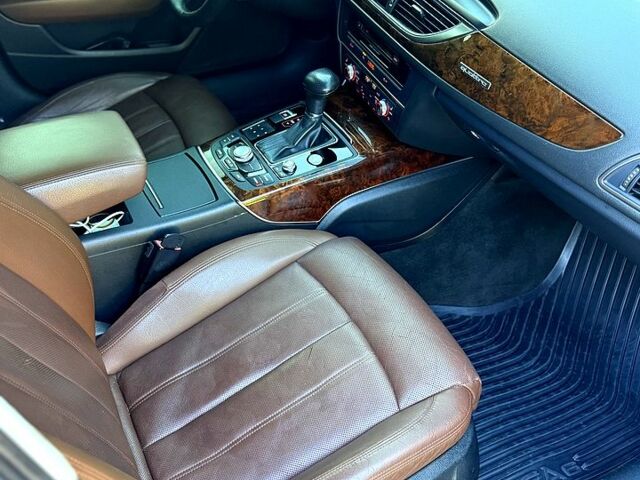 Синий Ауди А6, объемом двигателя 3 л и пробегом 270 тыс. км за 12000 $, фото 8 на Automoto.ua