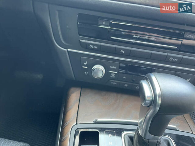 Синий Ауди А6, объемом двигателя 3 л и пробегом 191 тыс. км за 18000 $, фото 26 на Automoto.ua