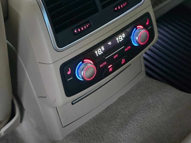 Синий Ауди А6, объемом двигателя 3 л и пробегом 212 тыс. км за 17200 $, фото 12 на Automoto.ua