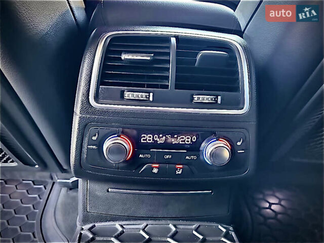 Синий Ауди А6, объемом двигателя 2.97 л и пробегом 130 тыс. км за 25000 $, фото 7 на Automoto.ua