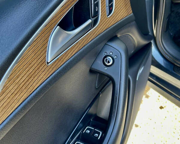 Синий Ауди А6, объемом двигателя 2.97 л и пробегом 130 тыс. км за 25000 $, фото 5 на Automoto.ua