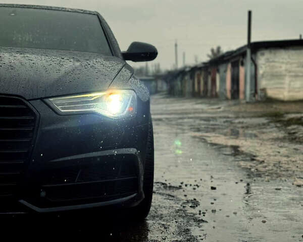 Синий Ауди А6, объемом двигателя 3 л и пробегом 158 тыс. км за 18000 $, фото 3 на Automoto.ua