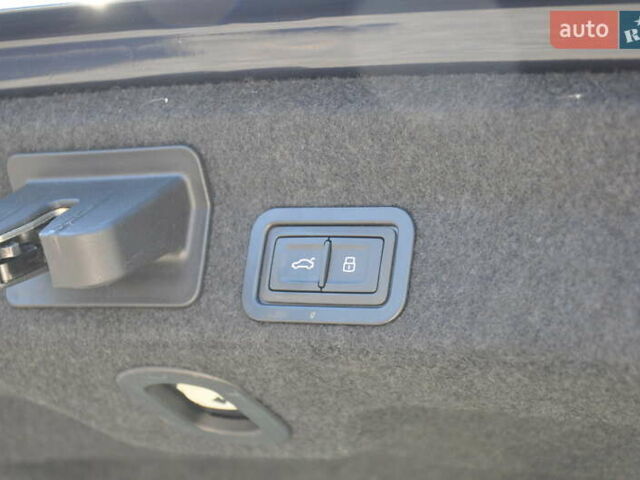 Синий Ауди А6, объемом двигателя 3 л и пробегом 50 тыс. км за 46000 $, фото 44 на Automoto.ua