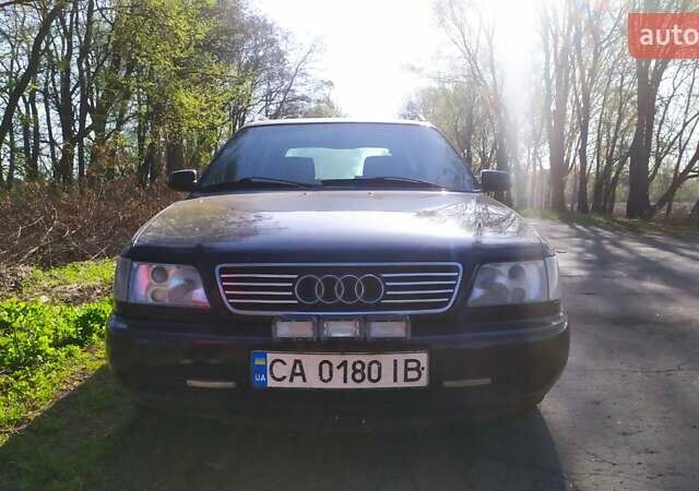 Синий Ауди А6, объемом двигателя 2.8 л и пробегом 400 тыс. км за 3300 $, фото 2 на Automoto.ua