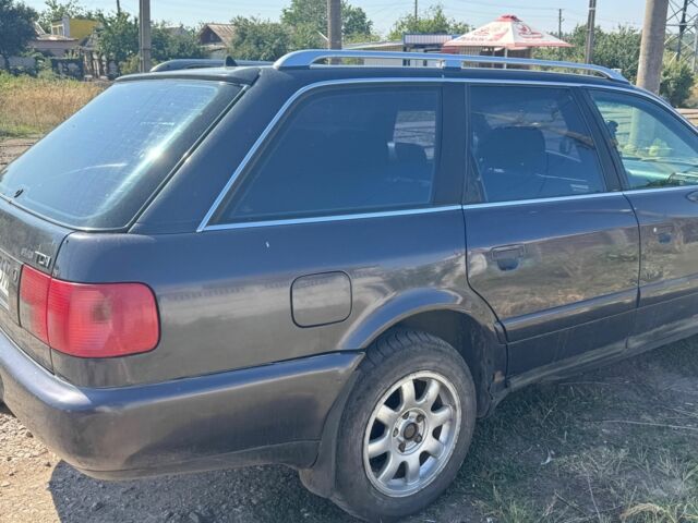 Синий Ауди А6, объемом двигателя 2.5 л и пробегом 450 тыс. км за 1819 $, фото 5 на Automoto.ua