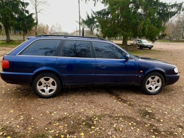 Синий Ауди А6, объемом двигателя 2.6 л и пробегом 377 тыс. км за 2800 $, фото 3 на Automoto.ua