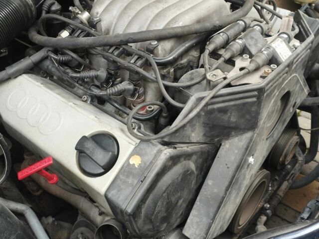 Синій Ауді А6, об'ємом двигуна 2.8 л та пробігом 330 тис. км за 2500 $, фото 5 на Automoto.ua