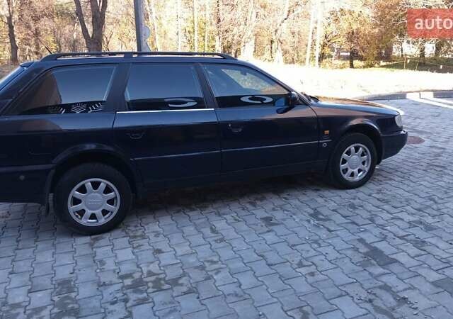 Синий Ауди А6, объемом двигателя 1.78 л и пробегом 345 тыс. км за 3000 $, фото 6 на Automoto.ua