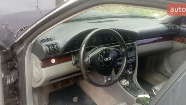 Синій Ауді А6, об'ємом двигуна 2.6 л та пробігом 324 тис. км за 2200 $, фото 2 на Automoto.ua