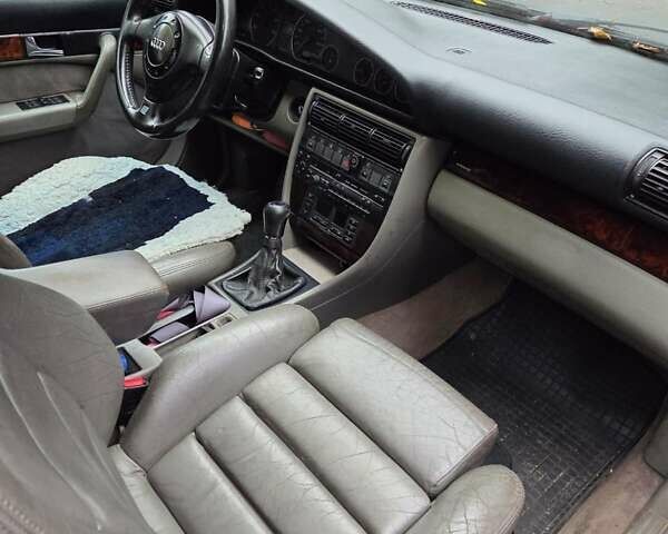 Синий Ауди А6, объемом двигателя 2.6 л и пробегом 323 тыс. км за 2200 $, фото 8 на Automoto.ua