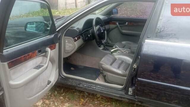 Синій Ауді А6, об'ємом двигуна 2.6 л та пробігом 324 тис. км за 2200 $, фото 3 на Automoto.ua