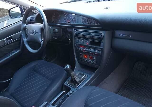 Синий Ауди А6, объемом двигателя 1.78 л и пробегом 345 тыс. км за 3000 $, фото 9 на Automoto.ua