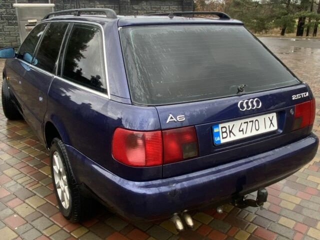Синий Ауди А6, объемом двигателя 2.5 л и пробегом 400 тыс. км за 3700 $, фото 4 на Automoto.ua