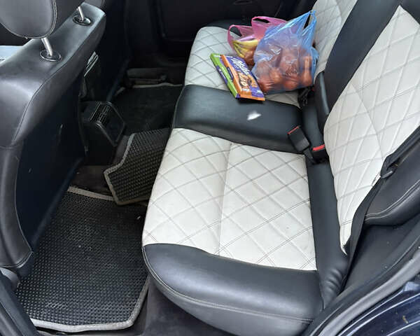 Синій Ауді А6, об'ємом двигуна 1.98 л та пробігом 330 тис. км за 2500 $, фото 20 на Automoto.ua