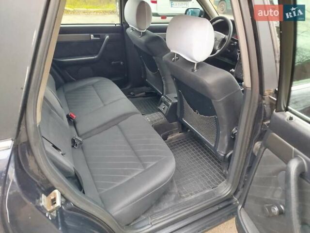 Синий Ауди А6, объемом двигателя 2.46 л и пробегом 491 тыс. км за 3800 $, фото 11 на Automoto.ua