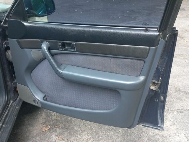 Синий Ауди А6, объемом двигателя 2.5 л и пробегом 563 тыс. км за 2800 $, фото 13 на Automoto.ua