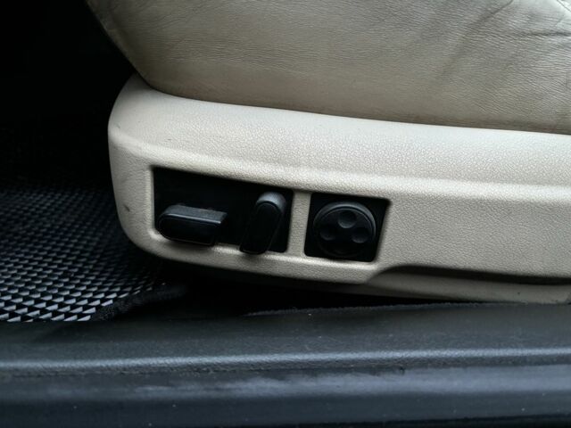 Синій Ауді А6, об'ємом двигуна 2.5 л та пробігом 398 тис. км за 3399 $, фото 15 на Automoto.ua