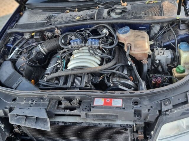 Синий Ауди А6, объемом двигателя 2.8 л и пробегом 310 тыс. км за 3300 $, фото 6 на Automoto.ua