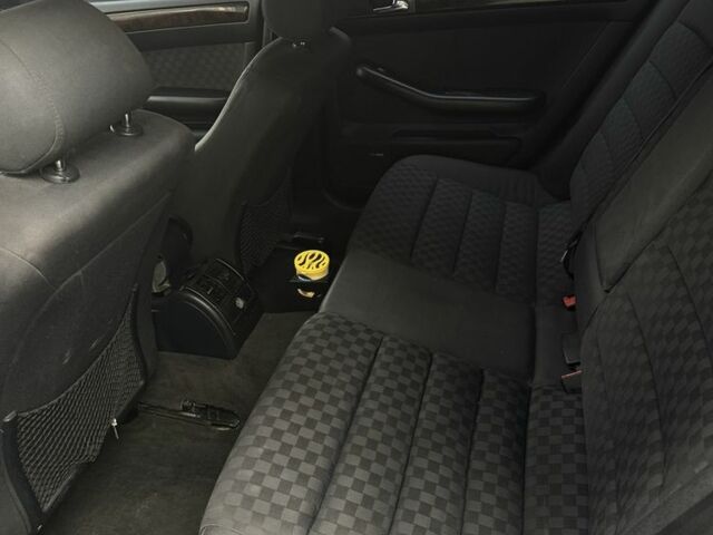 Синий Ауди А6, объемом двигателя 2.8 л и пробегом 476 тыс. км за 3400 $, фото 6 на Automoto.ua