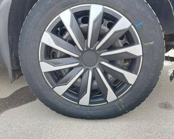 Синий Ауди А6, объемом двигателя 2.5 л и пробегом 443 тыс. км за 4200 $, фото 4 на Automoto.ua