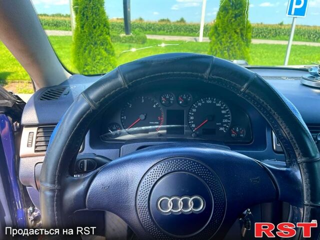 Синий Ауди А6, объемом двигателя 2.5 л и пробегом 236 тыс. км за 4600 $, фото 5 на Automoto.ua