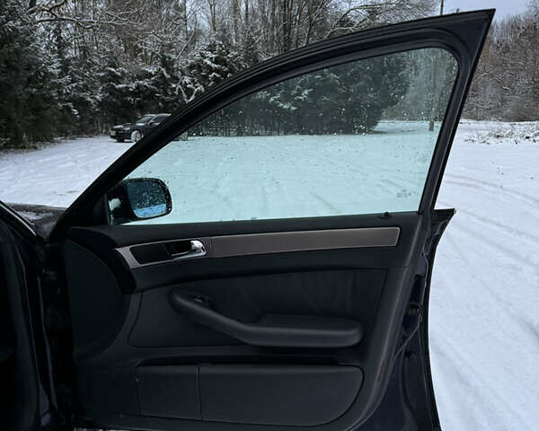 Синий Ауди А6, объемом двигателя 2.5 л и пробегом 370 тыс. км за 2200 $, фото 11 на Automoto.ua