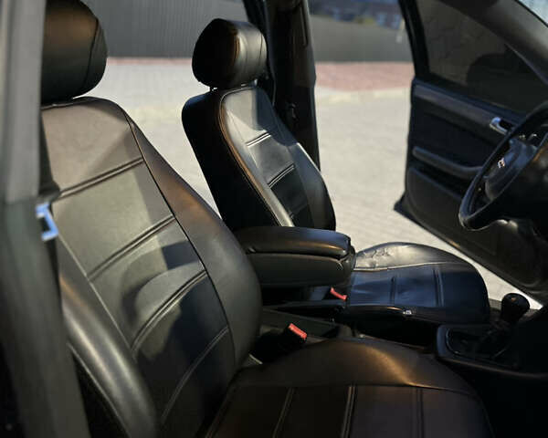 Ауді А6 1999 у Хмельницькому на Automoto.ua Синій Ауді А6, об'ємом двигуна 2.39 л та пробігом 402 тис. км за 3250 $, фото 10 на Automoto.ua