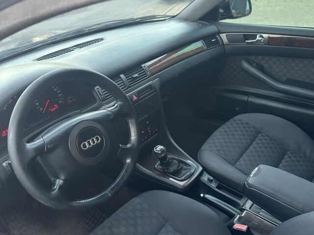 Синий Ауди А6, объемом двигателя 2.5 л и пробегом 223 тыс. км за 4200 $, фото 2 на Automoto.ua