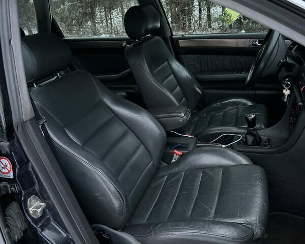 Синий Ауди А6, объемом двигателя 2.5 л и пробегом 370 тыс. км за 2200 $, фото 9 на Automoto.ua