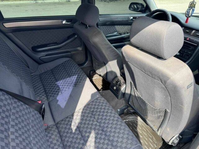 Синий Ауди А6, объемом двигателя 2.5 л и пробегом 270 тыс. км за 2350 $, фото 9 на Automoto.ua