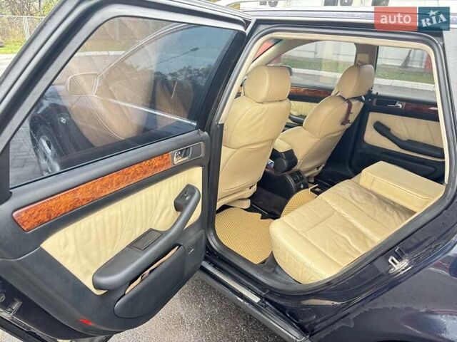 Синий Ауди А6, объемом двигателя 2.5 л и пробегом 315 тыс. км за 4350 $, фото 12 на Automoto.ua