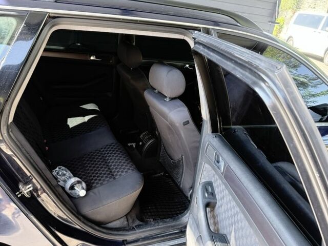 Синій Ауді А6, об'ємом двигуна 2.5 л та пробігом 380 тис. км за 2997 $, фото 6 на Automoto.ua