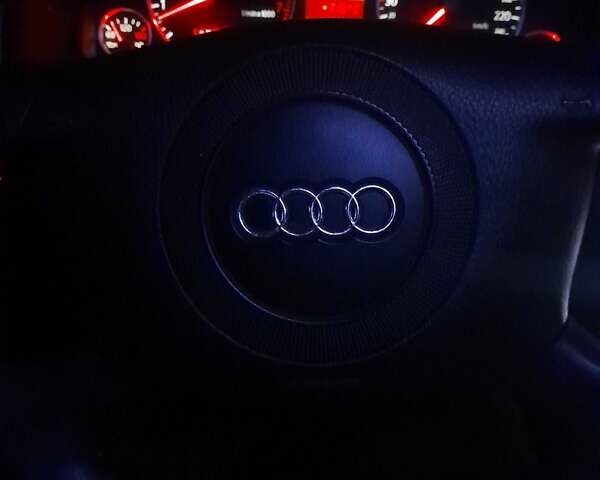 Синий Ауди А6, объемом двигателя 2.4 л и пробегом 70 тыс. км за 3200 $, фото 9 на Automoto.ua