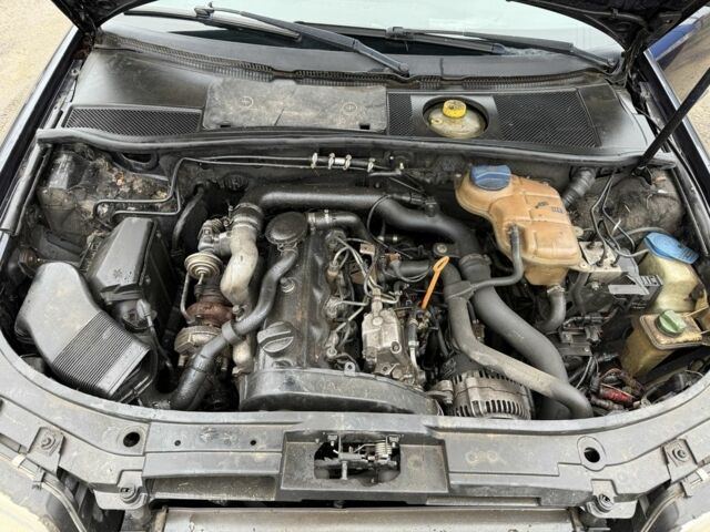 Синій Ауді А6, об'ємом двигуна 1.9 л та пробігом 1 тис. км за 750 $, фото 10 на Automoto.ua