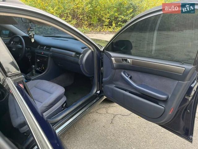 Синий Ауди А6, объемом двигателя 1.78 л и пробегом 365 тыс. км за 5000 $, фото 10 на Automoto.ua