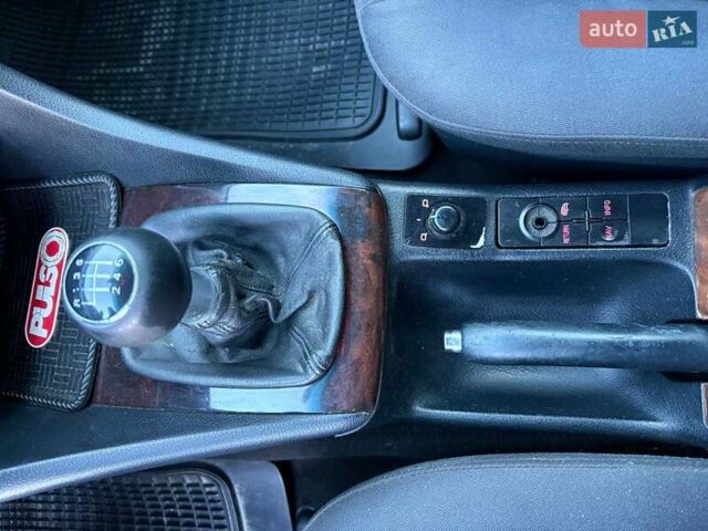 Синій Ауді А6, об'ємом двигуна 2.5 л та пробігом 402 тис. км за 3790 $, фото 21 на Automoto.ua