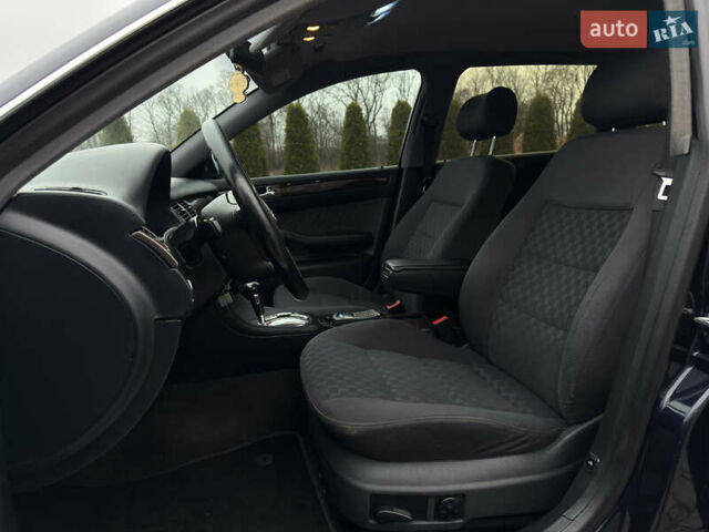 Синий Ауди А6, объемом двигателя 2.5 л и пробегом 300 тыс. км за 3850 $, фото 37 на Automoto.ua