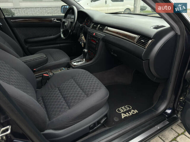 Синий Ауди А6, объемом двигателя 2.5 л и пробегом 300 тыс. км за 3850 $, фото 51 на Automoto.ua