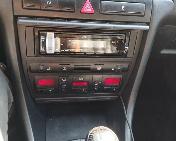 Синий Ауди А6, объемом двигателя 2.5 л и пробегом 355 тыс. км за 4000 $, фото 1 на Automoto.ua