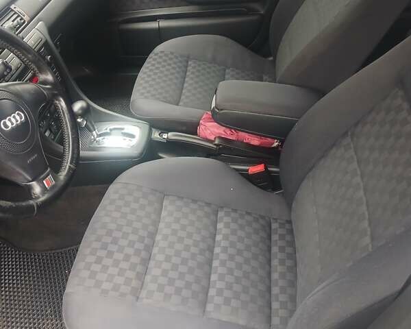 Синий Ауди А6, объемом двигателя 2.4 л и пробегом 416 тыс. км за 4500 $, фото 7 на Automoto.ua