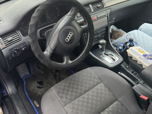 Синий Ауди А6, объемом двигателя 2.5 л и пробегом 325 тыс. км за 4800 $, фото 15 на Automoto.ua