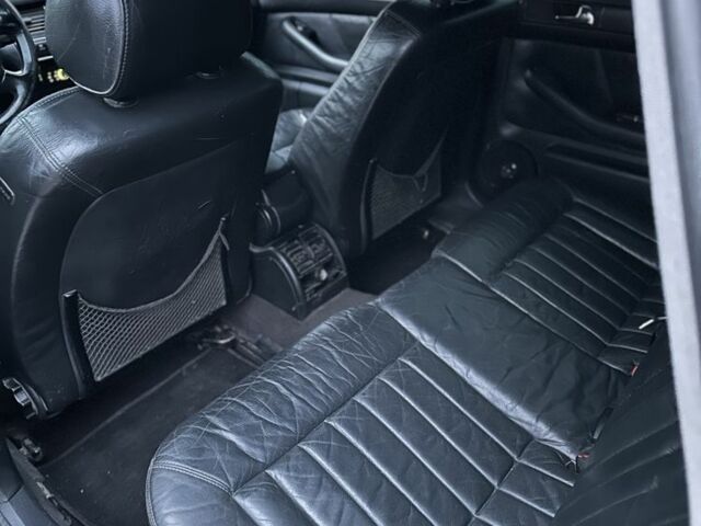 Синій Ауді А6, об'ємом двигуна 2.5 л та пробігом 333 тис. км за 2500 $, фото 9 на Automoto.ua