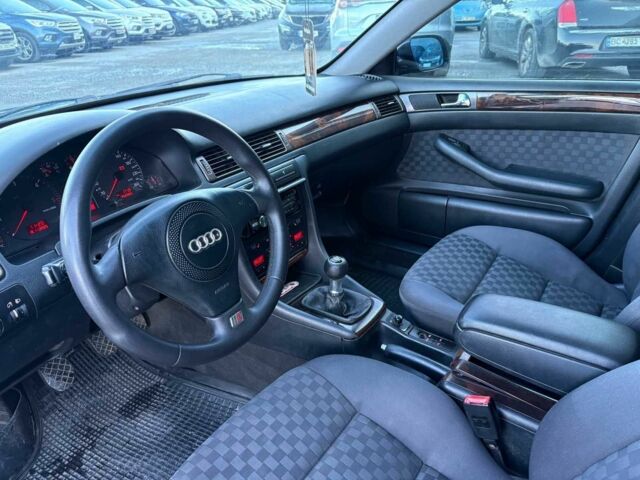 Синий Ауди А6, объемом двигателя 2.5 л и пробегом 402 тыс. км за 3790 $, фото 23 на Automoto.ua