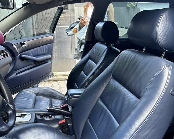 Синий Ауди А6, объемом двигателя 2.39 л и пробегом 424 тыс. км за 3400 $, фото 13 на Automoto.ua