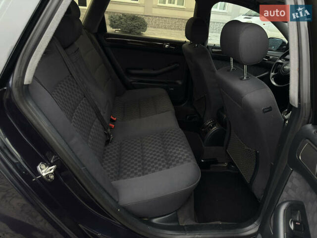 Синий Ауди А6, объемом двигателя 2.5 л и пробегом 300 тыс. км за 3850 $, фото 47 на Automoto.ua