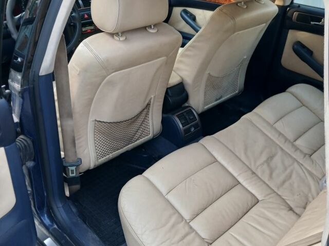 Синий Ауди А6, объемом двигателя 2.4 л и пробегом 250 тыс. км за 3900 $, фото 4 на Automoto.ua