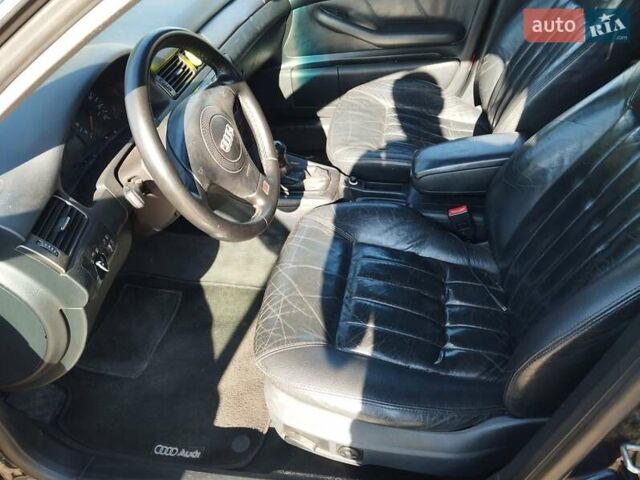 Синий Ауди А6, объемом двигателя 2.5 л и пробегом 355 тыс. км за 4000 $, фото 11 на Automoto.ua