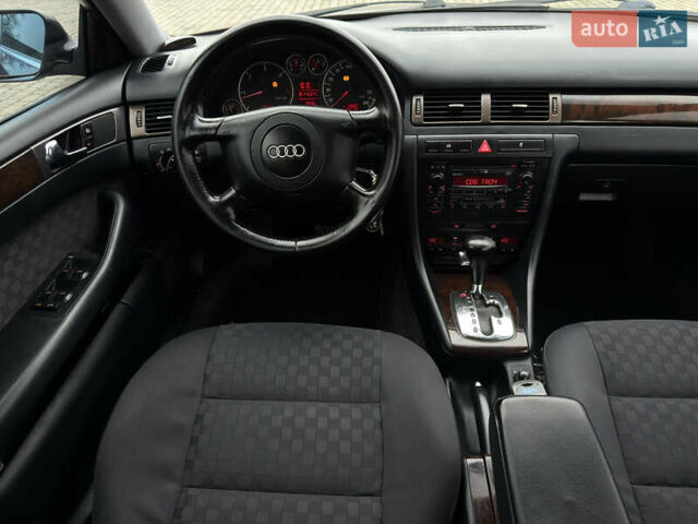 Синий Ауди А6, объемом двигателя 2.5 л и пробегом 300 тыс. км за 3850 $, фото 50 на Automoto.ua