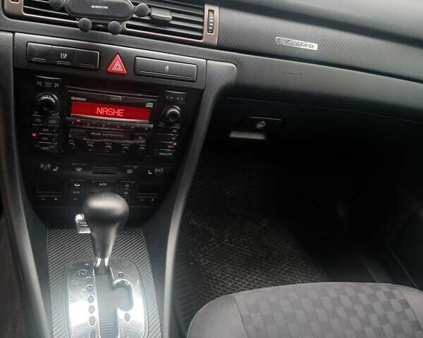 Синий Ауди А6, объемом двигателя 2.4 л и пробегом 416 тыс. км за 4500 $, фото 6 на Automoto.ua